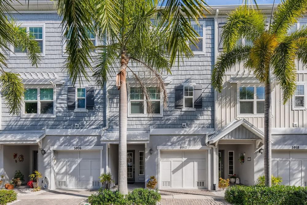 5912 ANCHORAGE WAY S ST PETERSBURG, FL 33712