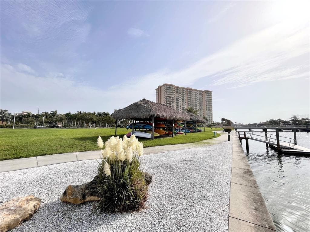 5108 BRITTANY DRIVE S UNIT 406 ST PETERSBURG, FL 33715