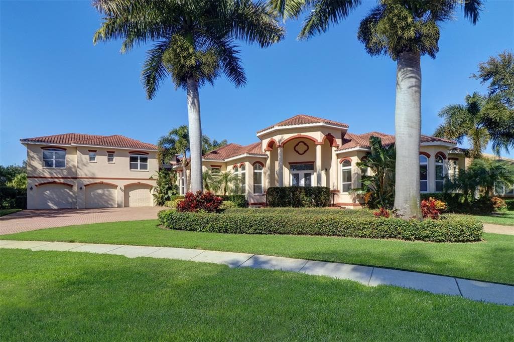 10208 GOLDEN EAGLE DRIVE