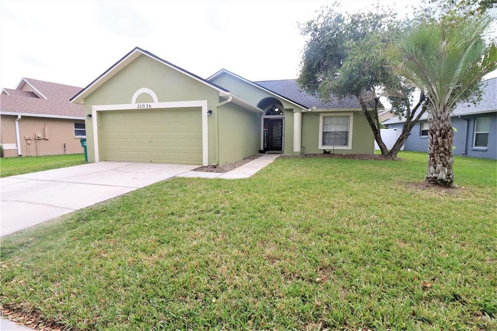 32036 BROOKSTONE DRIVE WESLEY CHAPEL, FL 33545