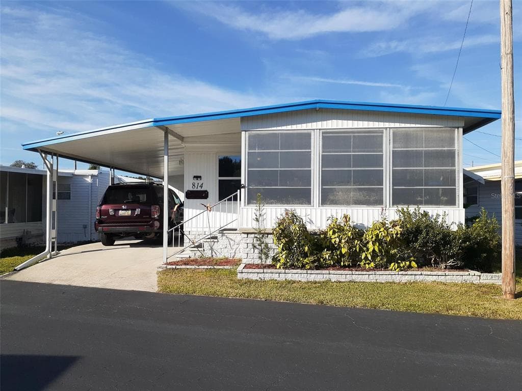1600 N OLD COACHMAN ROAD UNIT 814 CLEARWATER, FL 33765