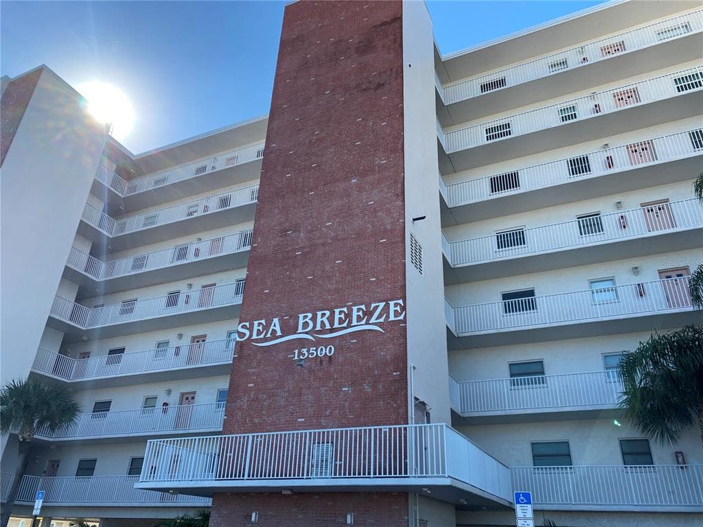 13500 GULF BOULEVARD UNIT 306