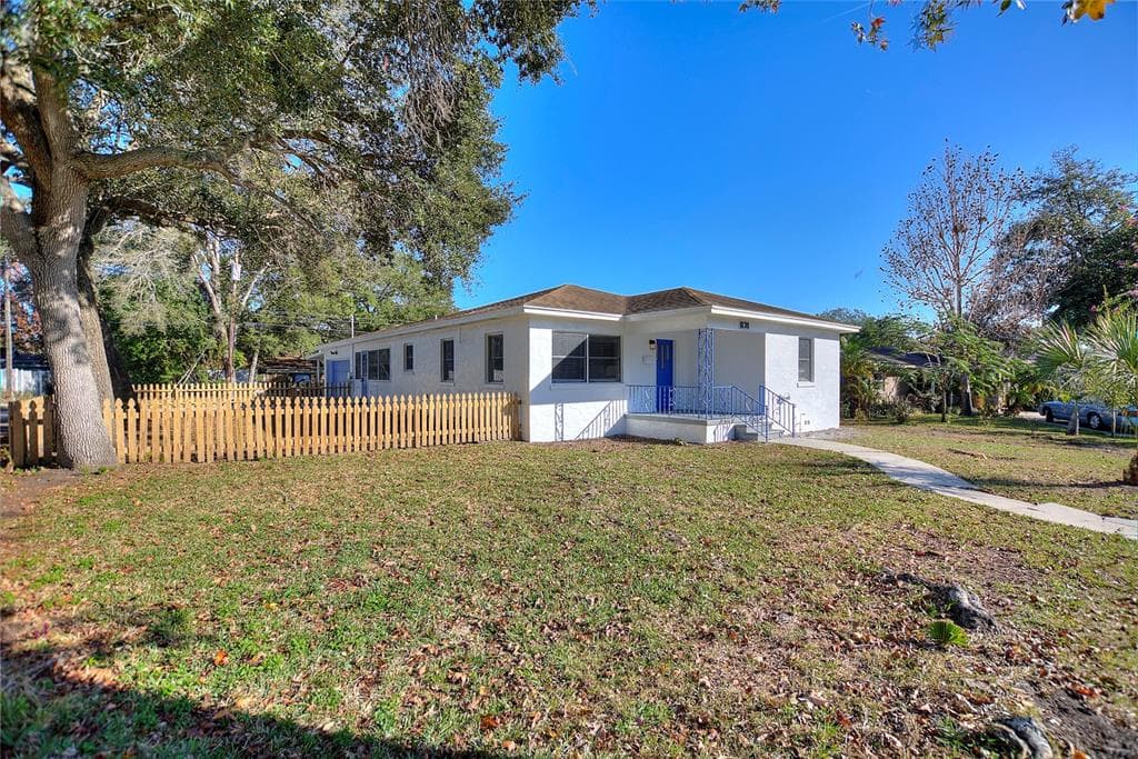 1131 47TH AVENUE N ST PETERSBURG, FL 33703