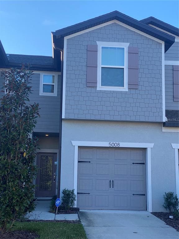 5008 BLUE LATAN LANE TAMPA, FL 33610