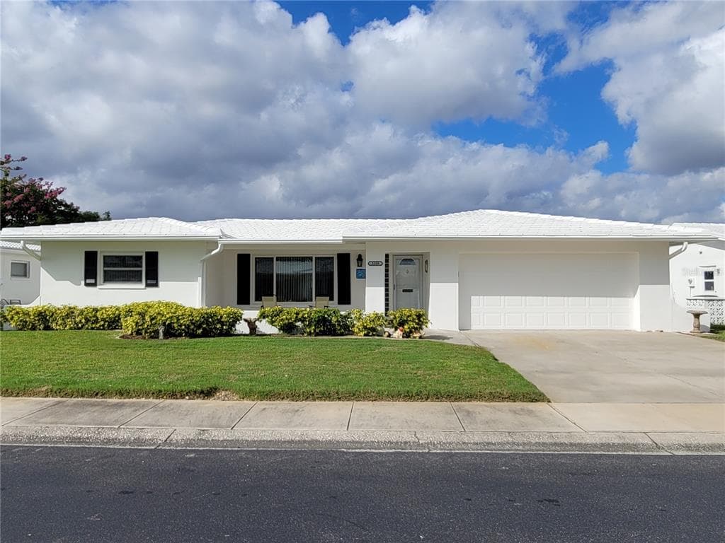 3559 100TH AVENUE N UNIT 4 PINELLAS PARK, FL 33782