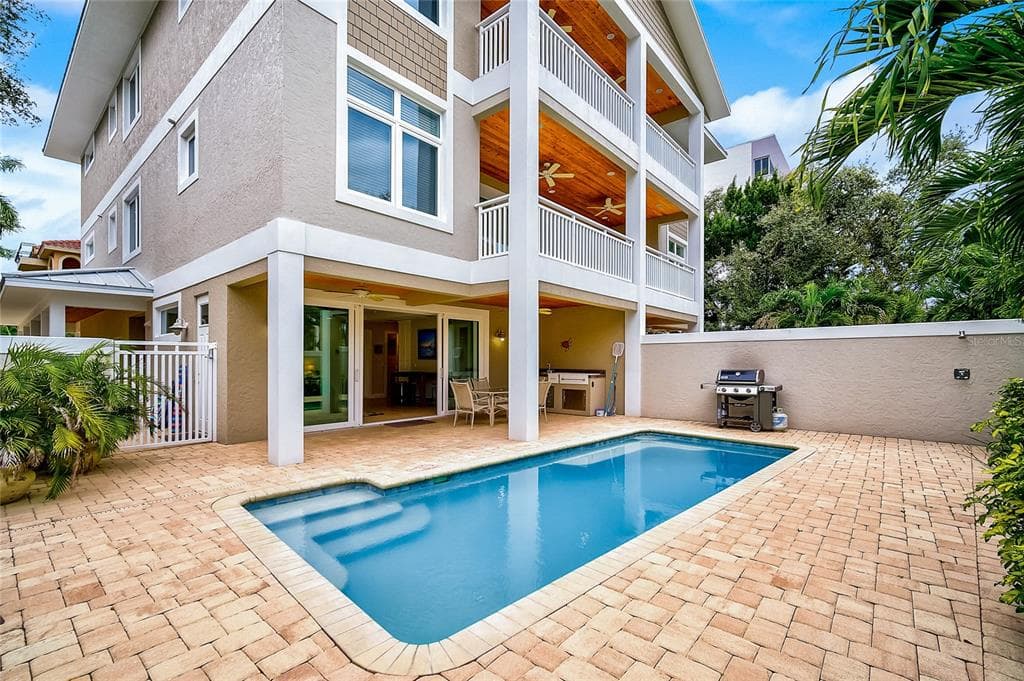1204 DERBY LANE SARASOTA, FL 34242
