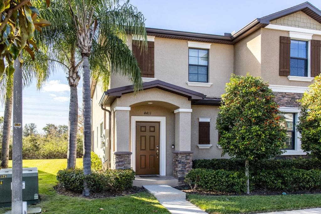 4411 FENNWOOD COURT WESLEY CHAPEL, FL 33543