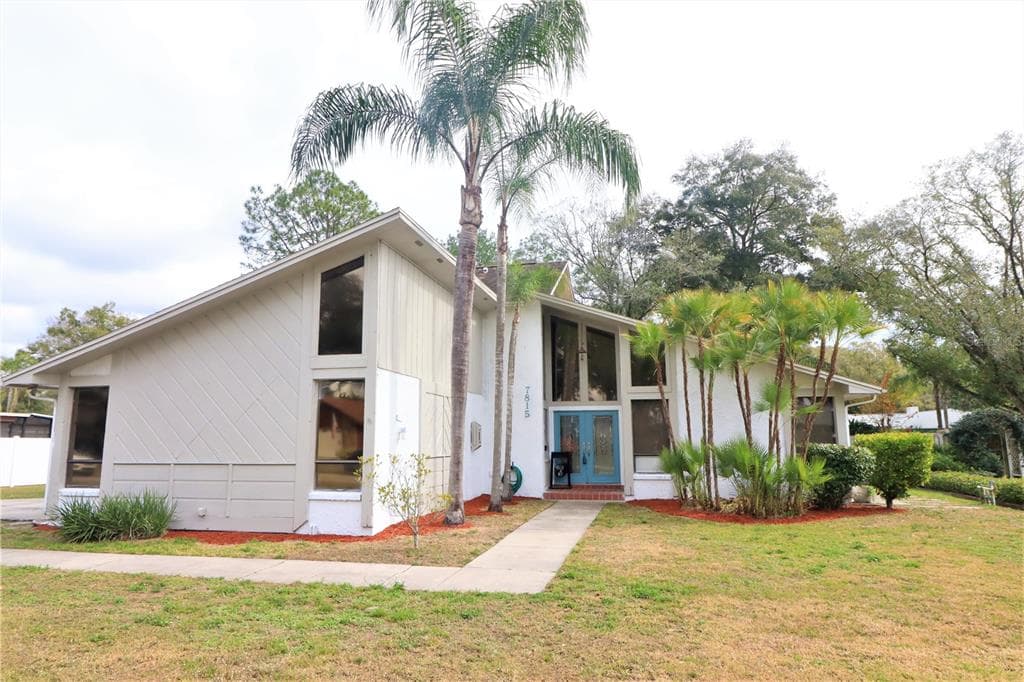7815 BULLARA DRIVE TEMPLE TERRACE, FL 33637