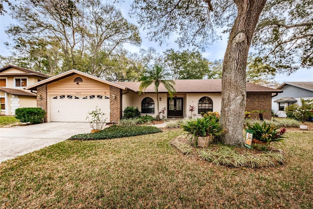 1825 LAURENCE COURT CLEARWATER, FL 33764