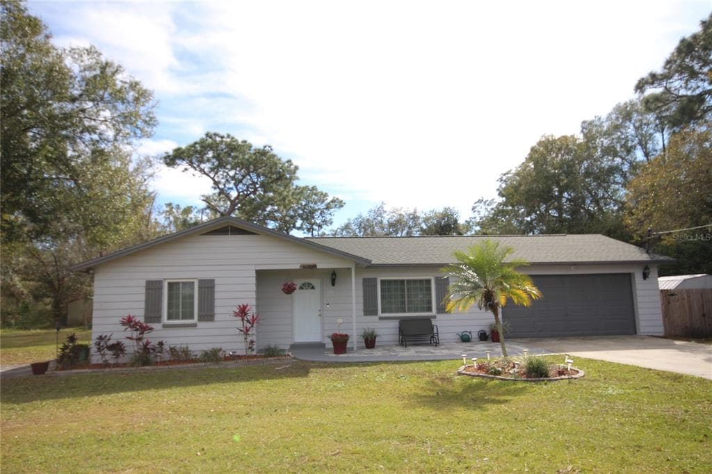 6109 LAKESIDE DRIVE