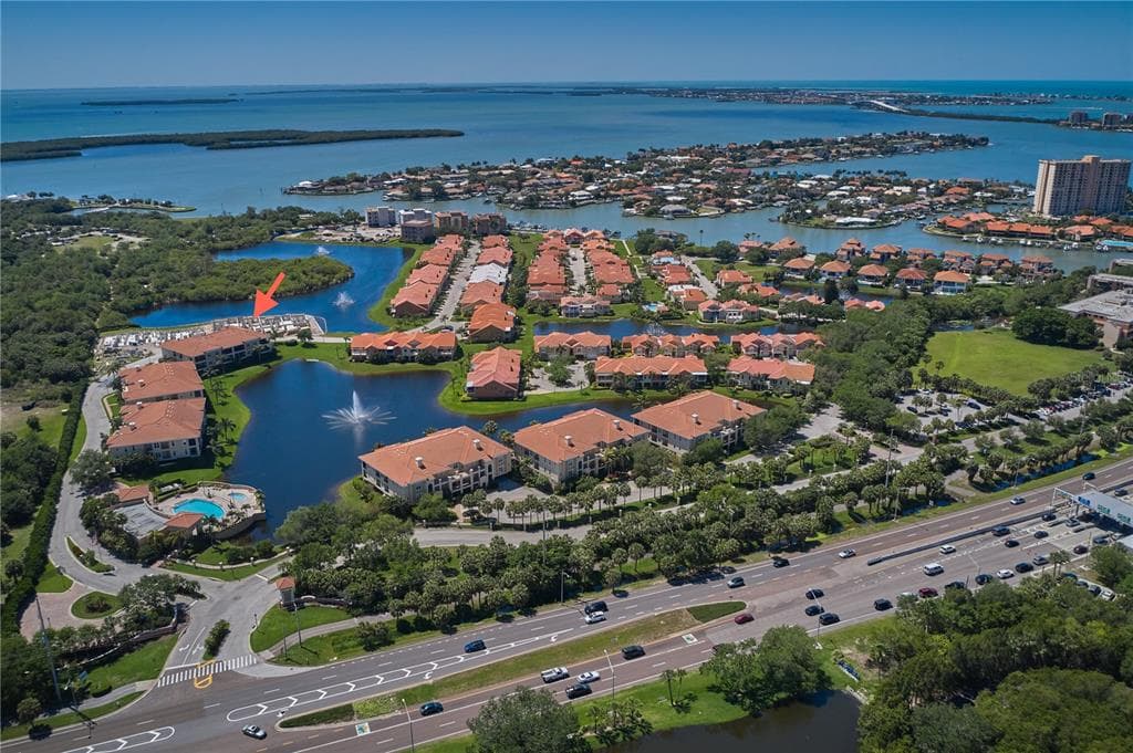 11 FRANKLIN COURT S UNIT B ST PETERSBURG, FL 33711