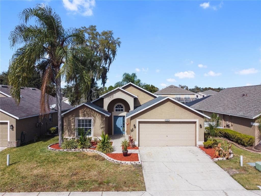 2702 REDWOOD STREET
