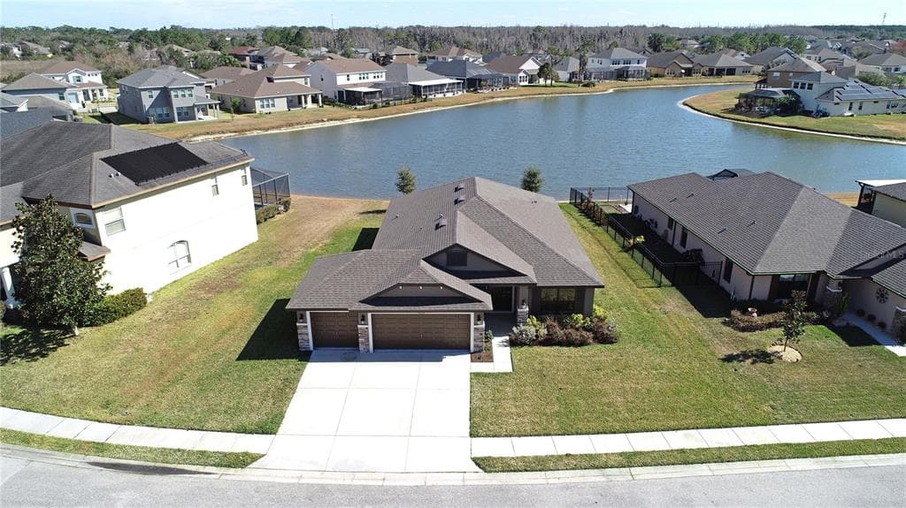 4752 ROYAL BIRKDALE WAY WESLEY CHAPEL, FL 33543
