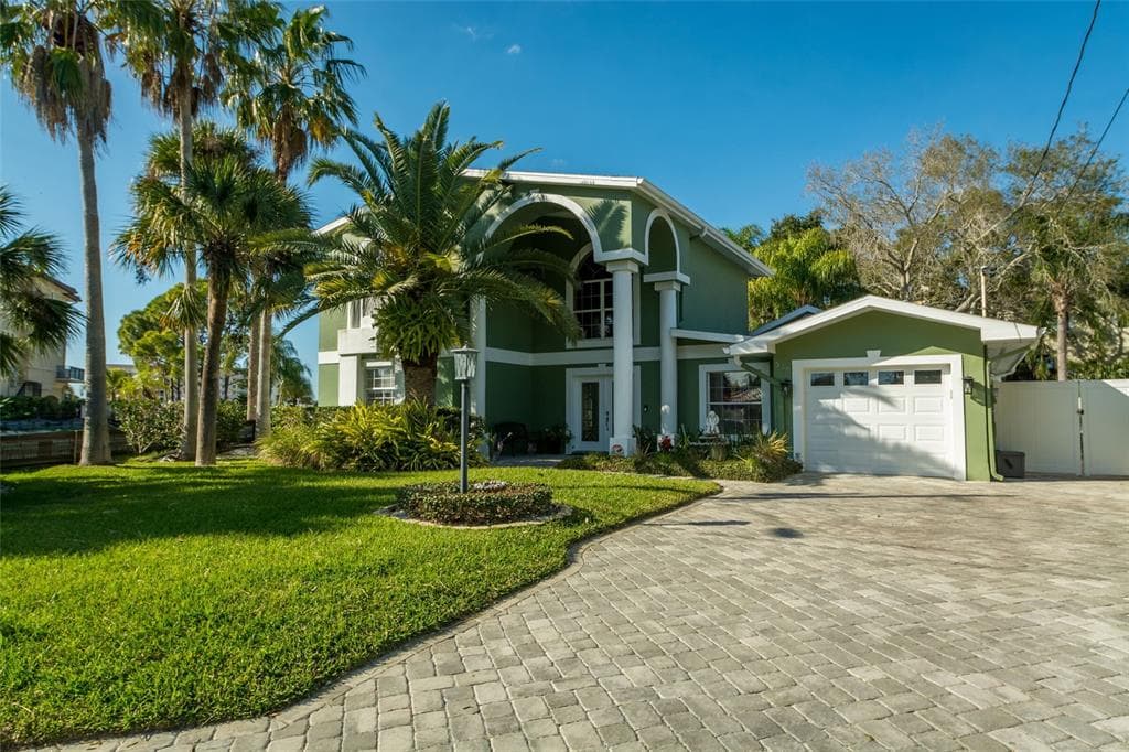 536 BAYWOOD DRIVE N DUNEDIN, FL 34698