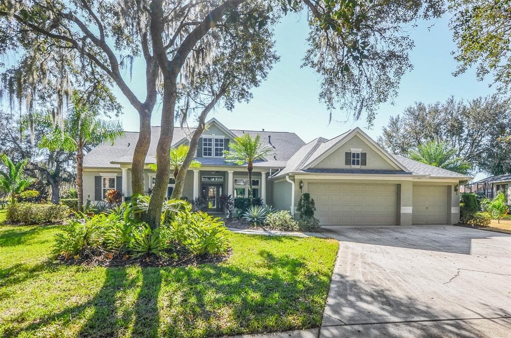5710 EAGLEMOUNT CIRCLE LITHIA, FL 33547
