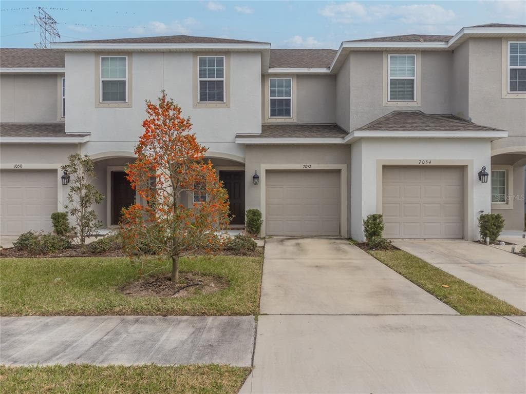 7052 GRAND ELM DR RIVERVIEW, FL 33578