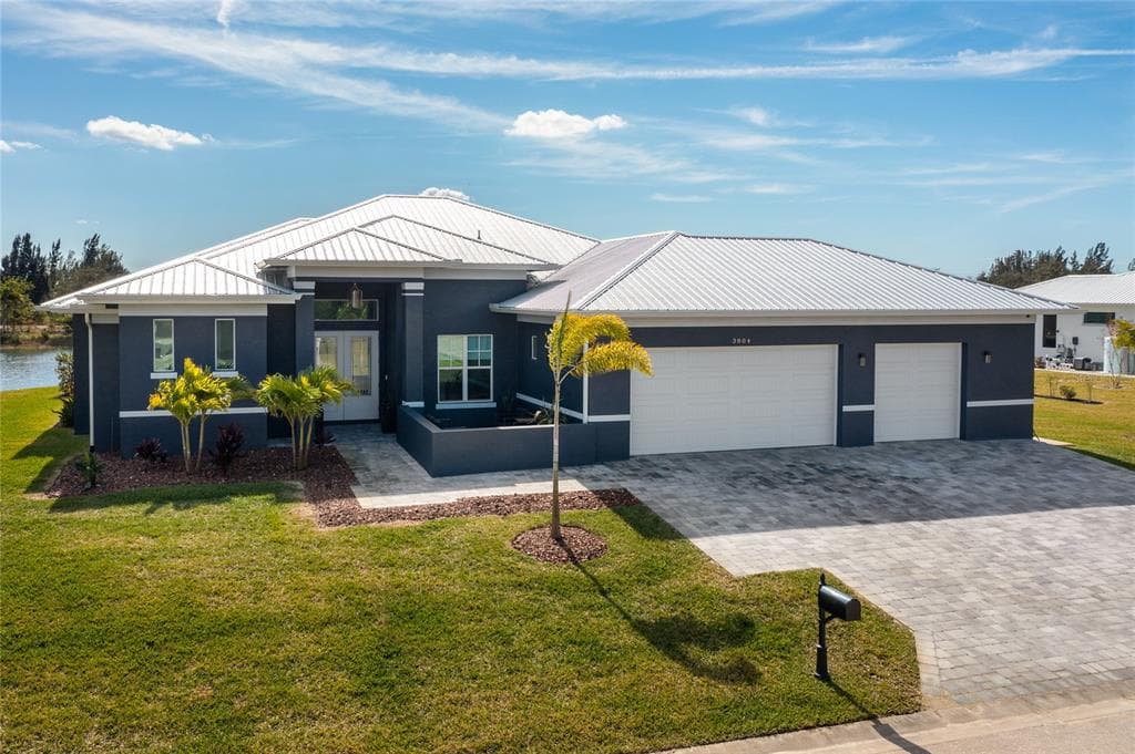 3804 KISMET LAKES LANE CAPE CORAL, FL 33993