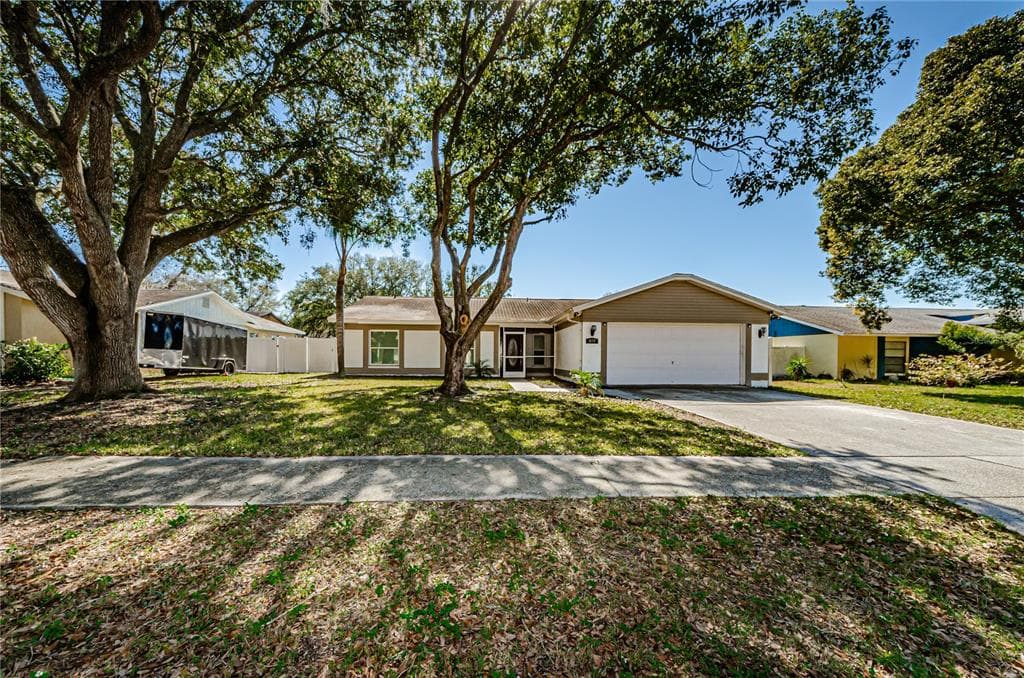815 REGAL PALM COURT BRANDON, FL 33510