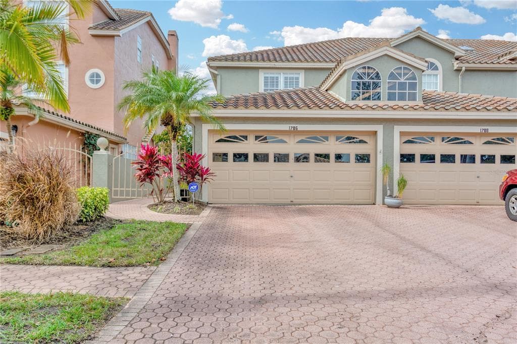 1786 LAGO VISTA BOULEVARD PALM HARBOR, FL 34685