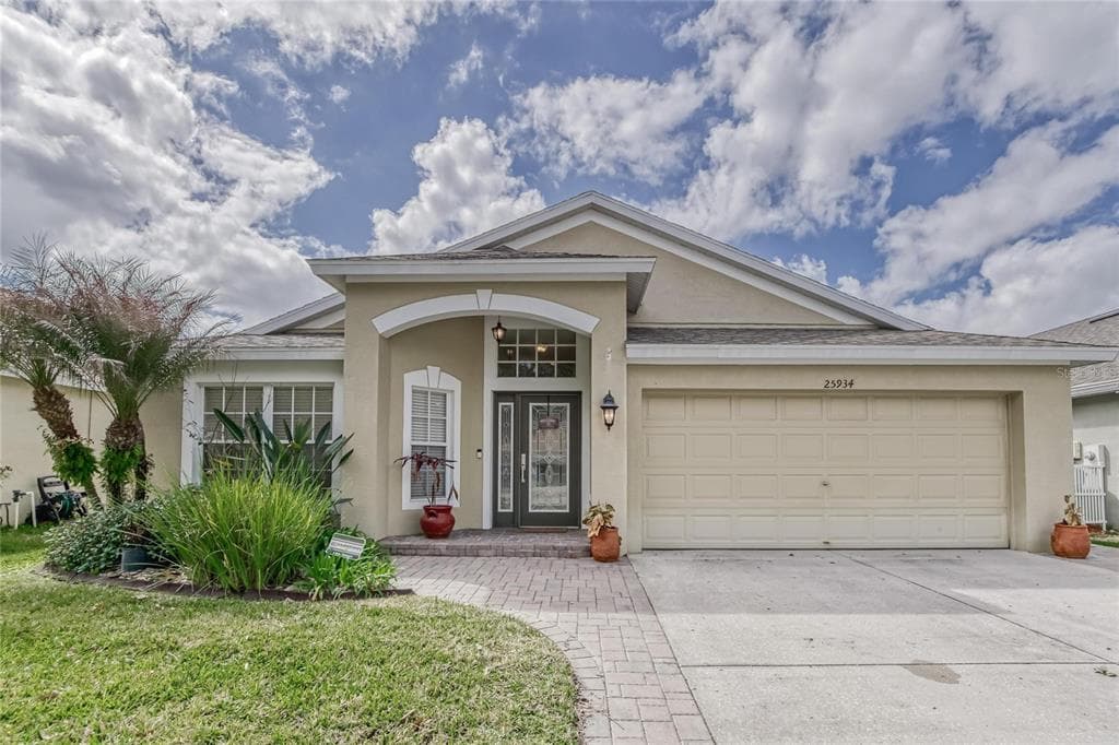 25934 WINNING COLORS WAY WESLEY CHAPEL, FL 33544