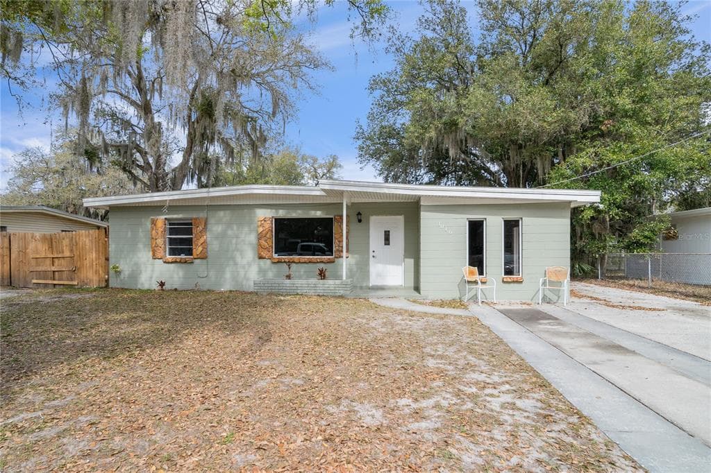3016 E NORFOLK STREET TAMPA, FL 33610