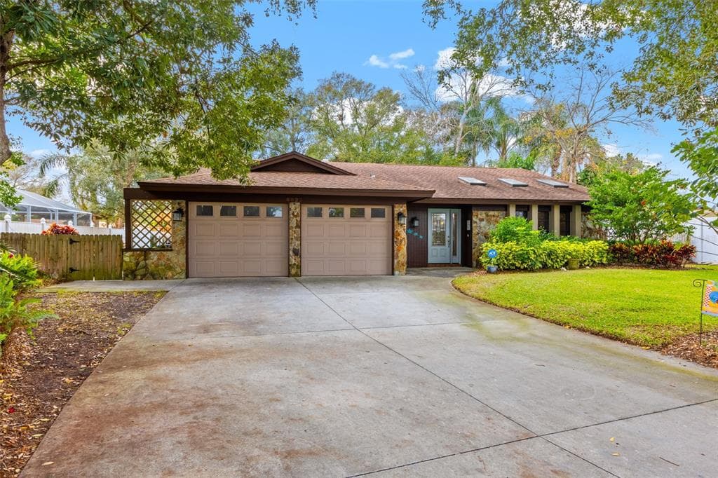 8822 123RD STREET SEMINOLE, FL 33772
