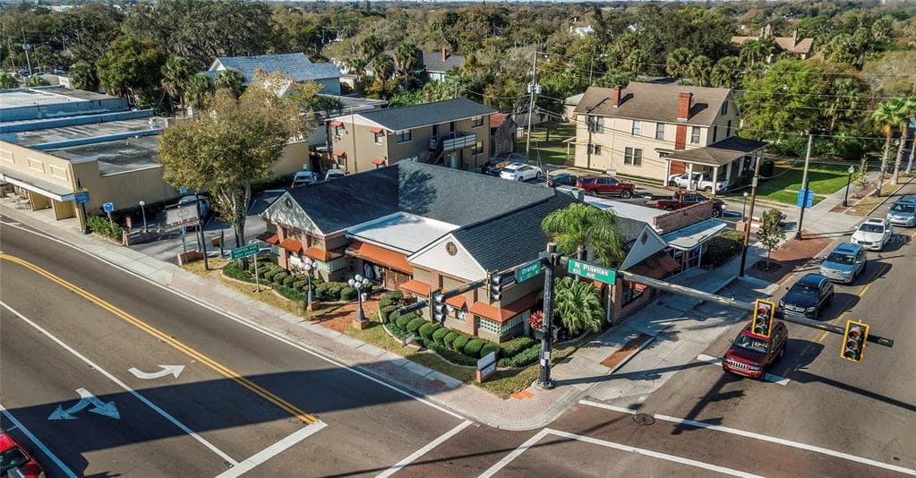 29 N PINELLAS AVENUE TARPON SPRINGS, FL 34689