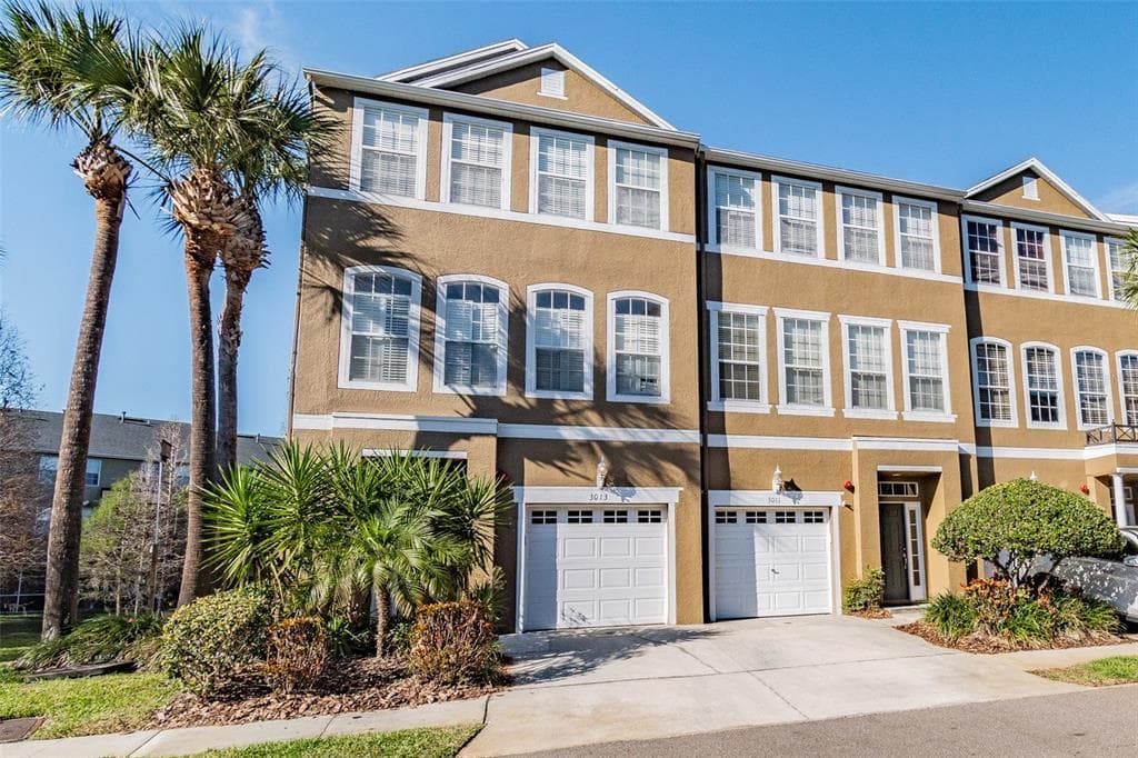 3011 POINTEVIEW DRIVE TAMPA, FL 33611