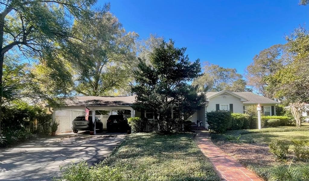 933 S FRANKLAND ROAD TAMPA, FL 33629