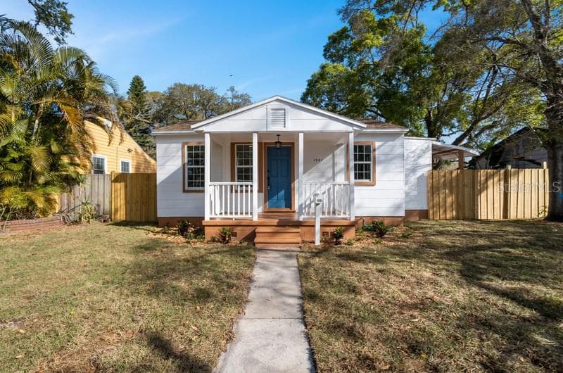 1501 39TH AVENUE N ST PETERSBURG, FL 33703
