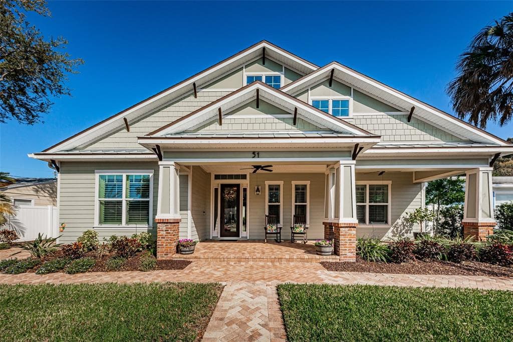 51 BROADWAY DUNEDIN, FL 34698
