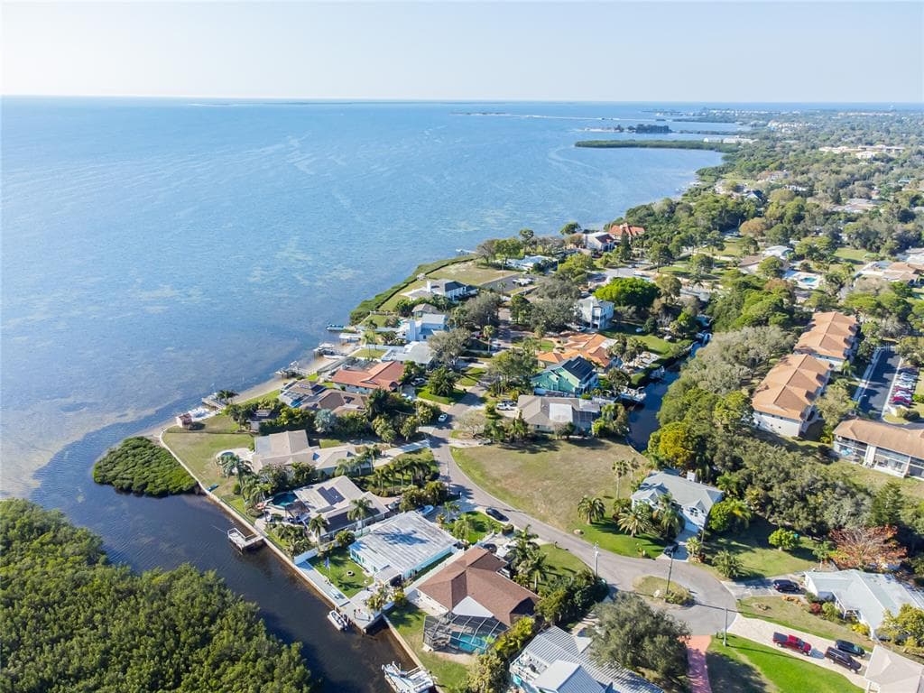 S FLORIDA AVENUE TARPON SPRINGS, FL 34689