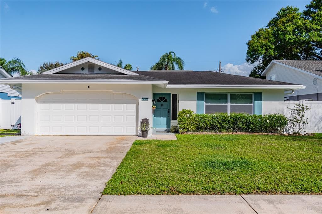 5701 DENVER STREET NE ST PETERSBURG, FL 33703