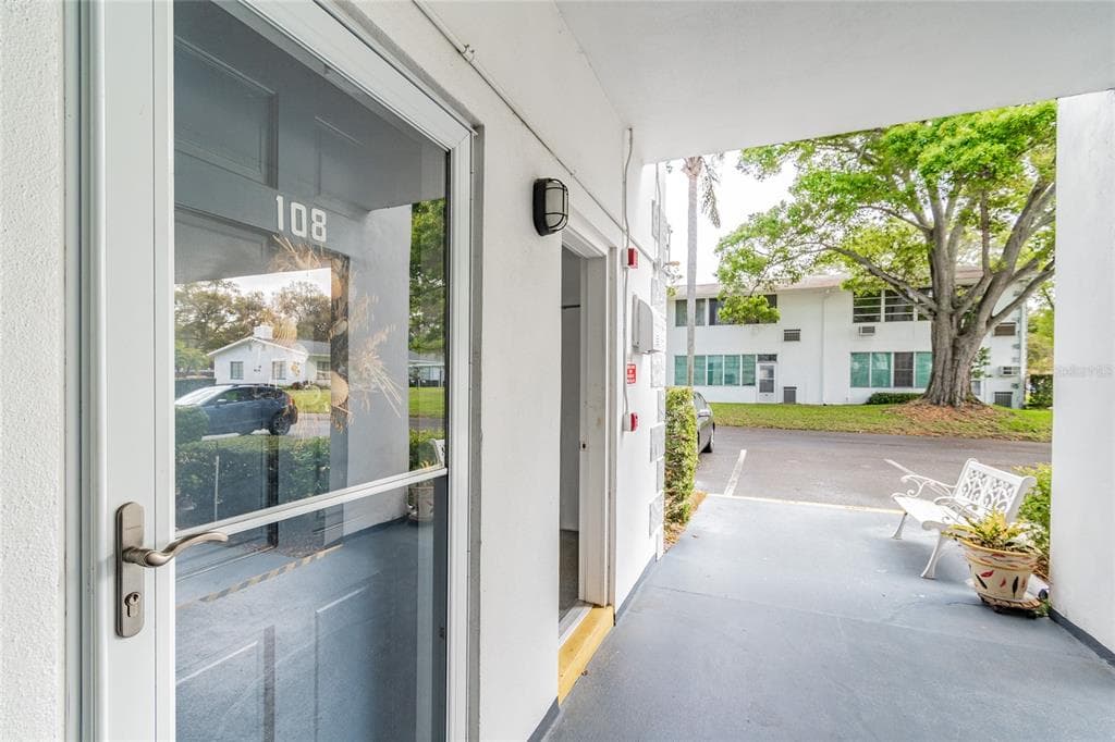400 GLENNES LANE UNIT 108 DUNEDIN, FL 34698