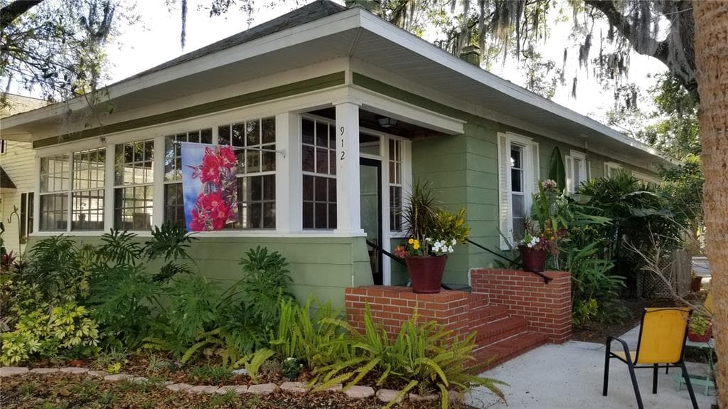 912 ROUX STREET PLANT CITY, FL 33563