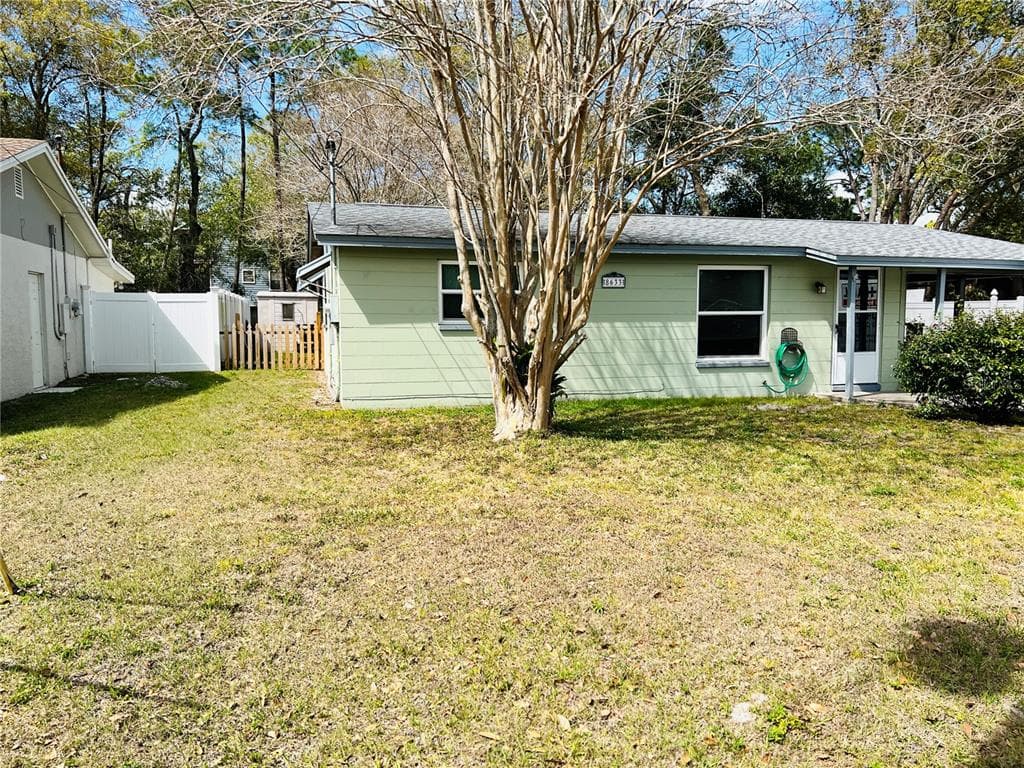8633 MAY CIRCLE