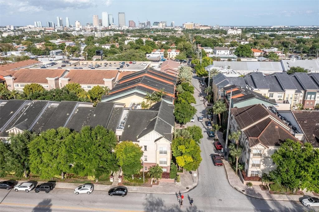2402 W AZEELE STREET UNIT 438