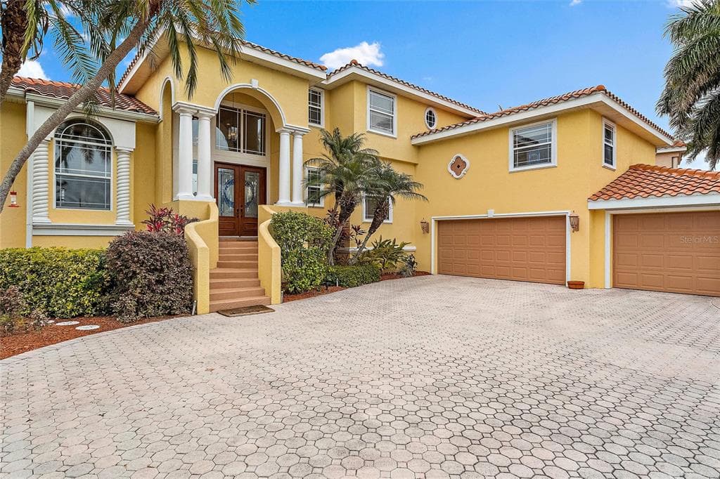 16899 1ST STREET E NORTH REDINGTON BEACH, FL 33708