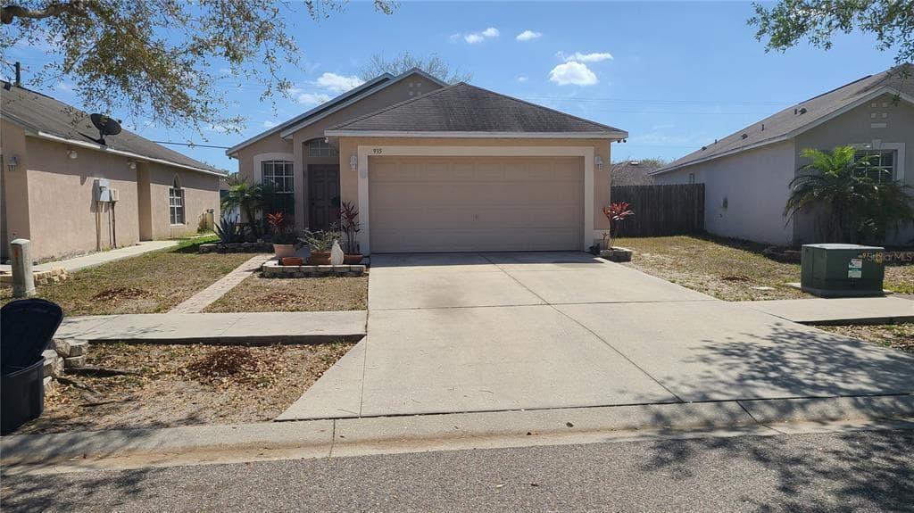 935 BRENTON LEAF DRIVE RUSKIN, FL 33570