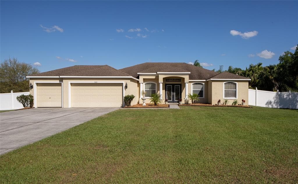 1521 AVONDALE RIDGE DR PLANT CITY, FL 33567
