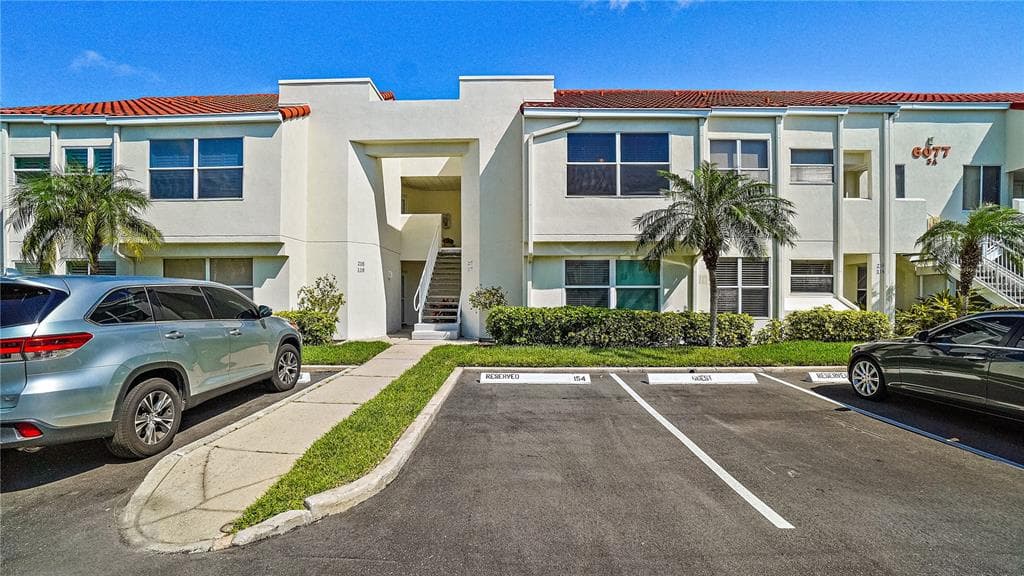 6077 BAHIA DEL MAR BOULEVARD UNIT 124 ST PETERSBURG, FL 33715