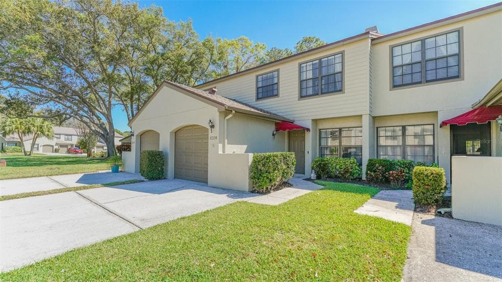 1208 HOUNDS RUN SAFETY HARBOR, FL 34695