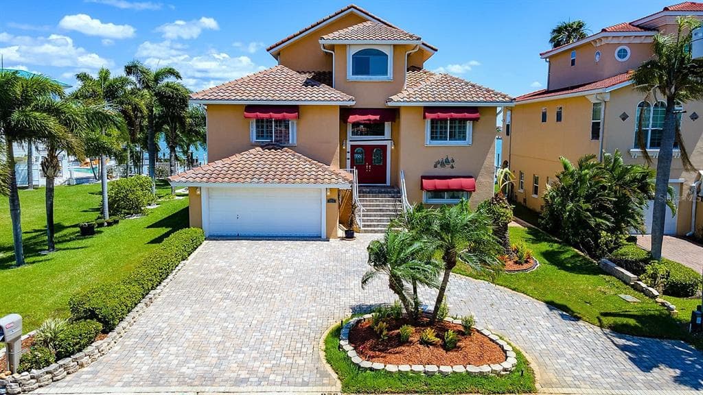 876 BAY POINT DRIVE