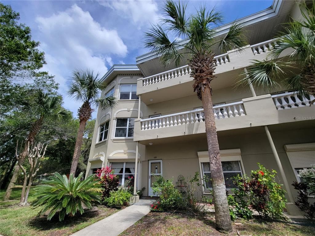 2019 UTOPIAN DRIVE W UNIT 114 CLEARWATER, FL 33763