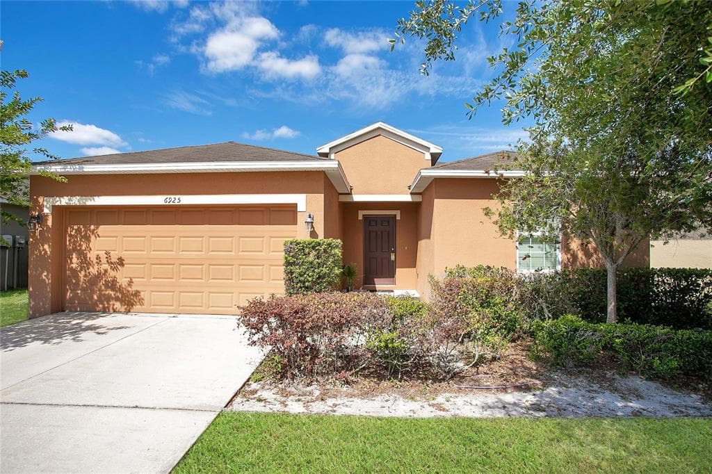 6925 GLENBROOK DRIVE