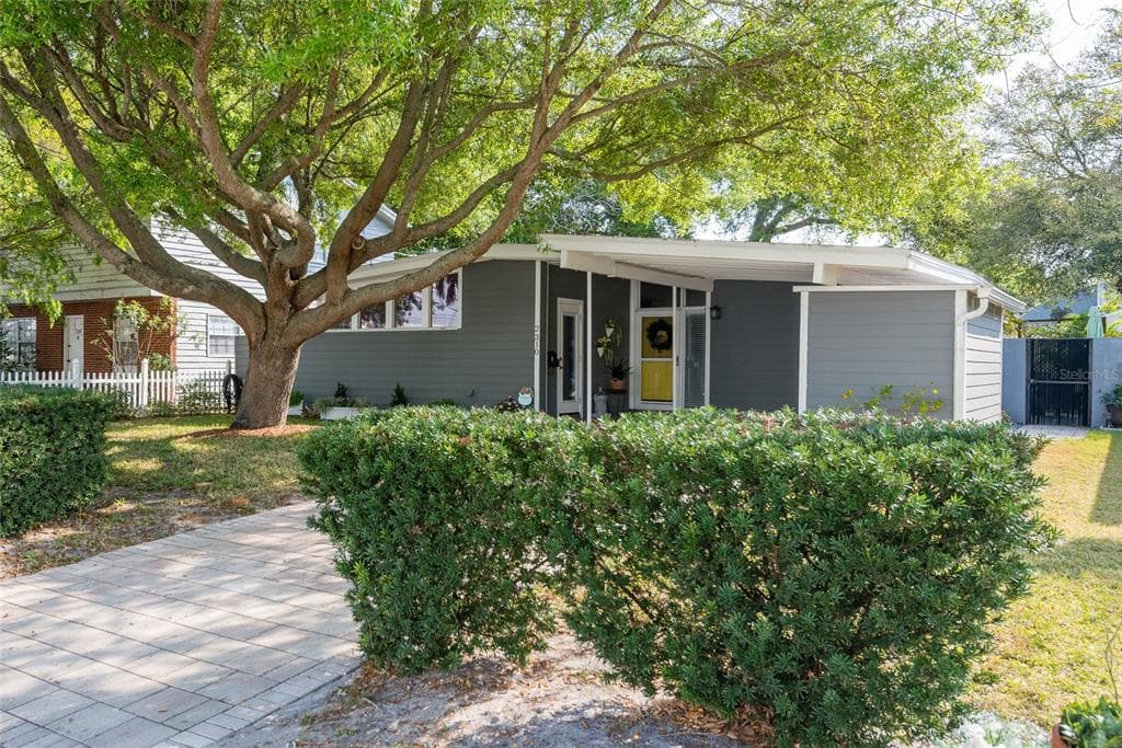 2310 S HUBERT AVENUE TAMPA, FL 33629