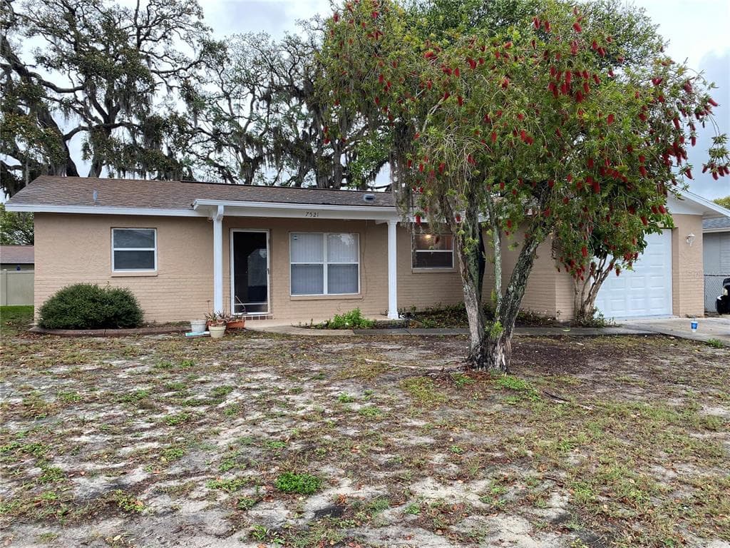 7521 FOXBLOOM DRIVE PORT RICHEY, FL 34668