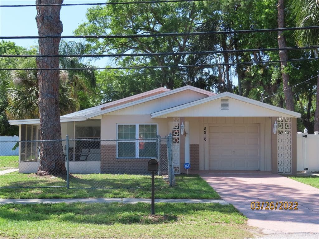 8810 MEMORIAL HIGHWAY TAMPA, FL 33615