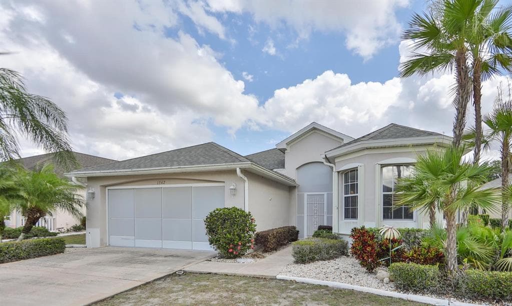 1342 MISTY GREENS DRIVE SUN CITY CENTER, FL 33573