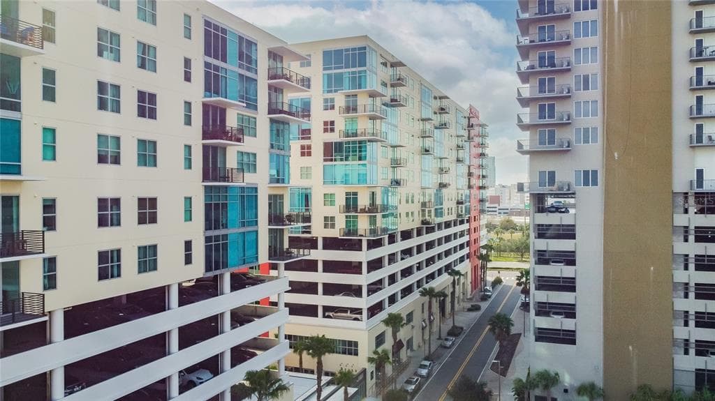 1120 KENNEDY BLVD UNIT 1229